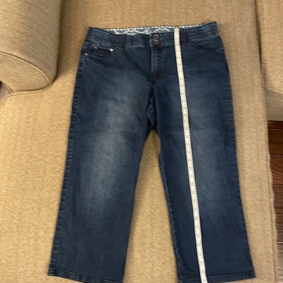Bandolino Comfort Stretch Waistband Jeans  / Size 16 / Great Condition - Picture 6 of 7
